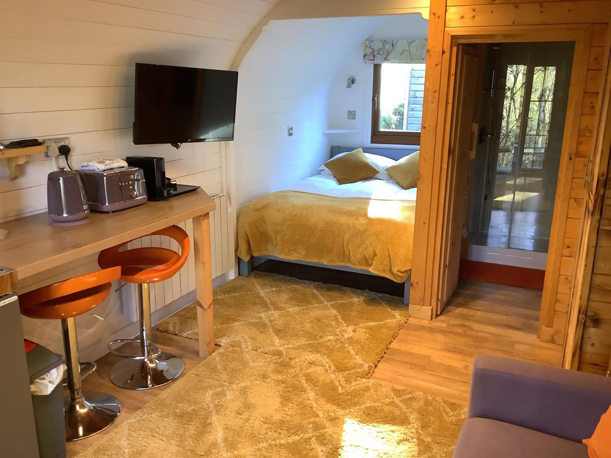 Little London Bed & Breakfast And Glamping Pod Hotel Abercraf Kültér fotó